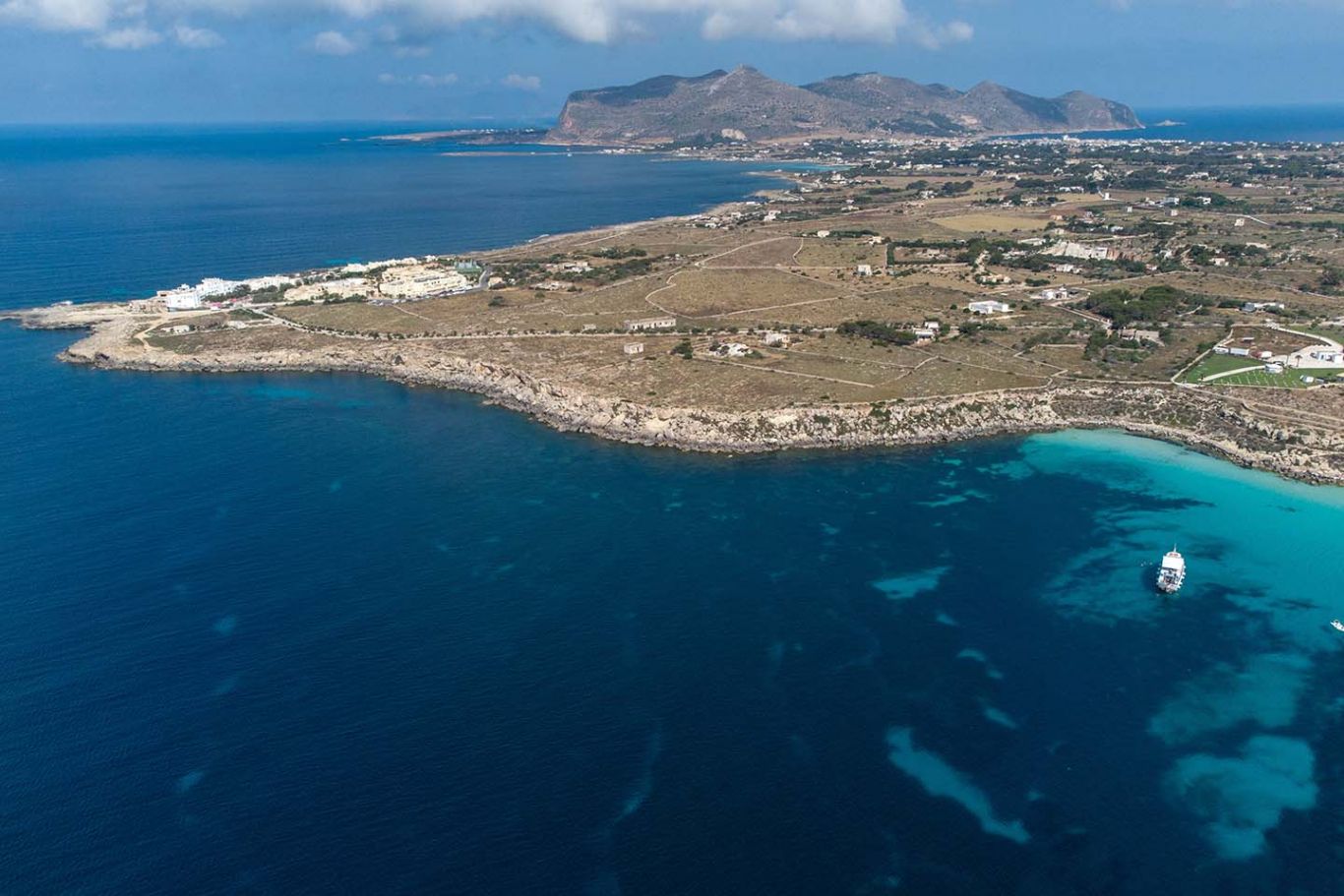 Tour isole Egadi perché scegliere un escursione in barca